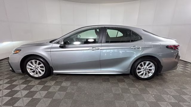 2024 Celestial Silver Metallic Toyota Camry SE FWD Sedan