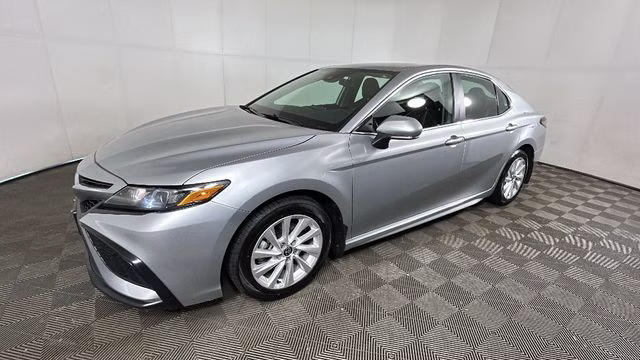 2024 Celestial Silver Metallic Toyota Camry SE FWD Sedan