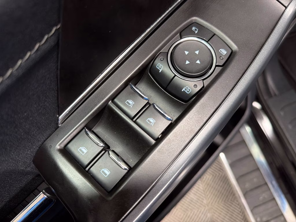2023 Black Metallic Ford F-150 Lariat 4X4 Truck