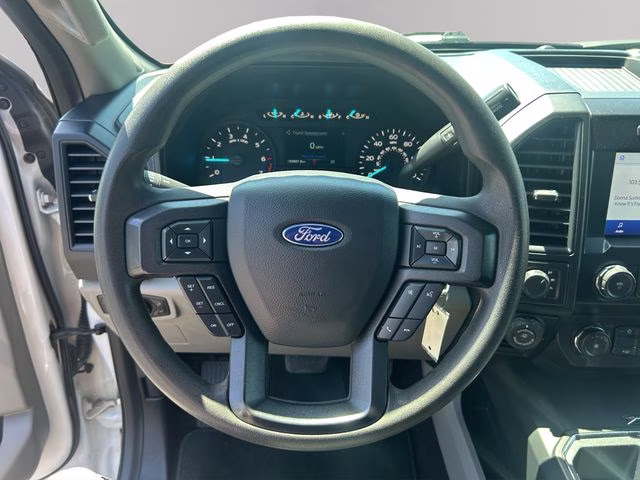 2020 Oxford White Ford F-150 XL 4X4 Truck