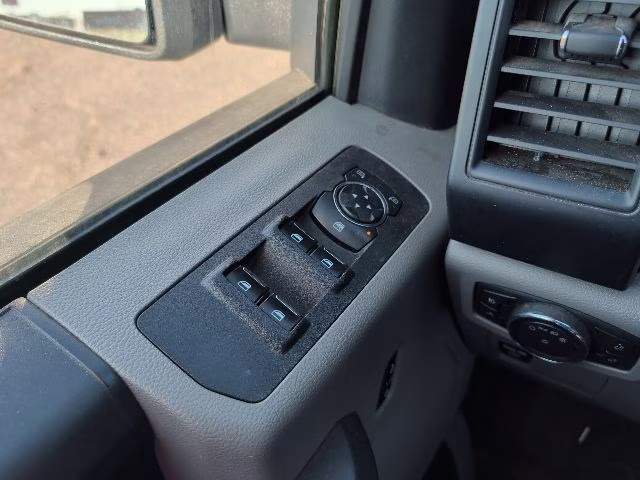 2020 Oxford White Ford F-150 XL 4X4 Truck
