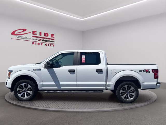 2020 Oxford White Ford F-150 XL 4X4 Truck