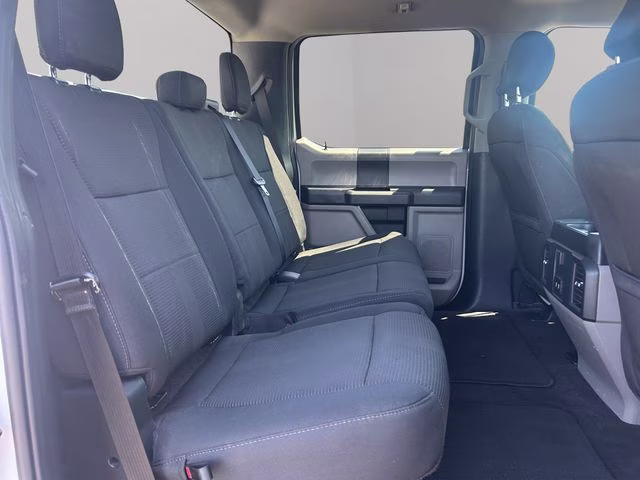 2020 Oxford White Ford F-150 XL 4X4 Truck