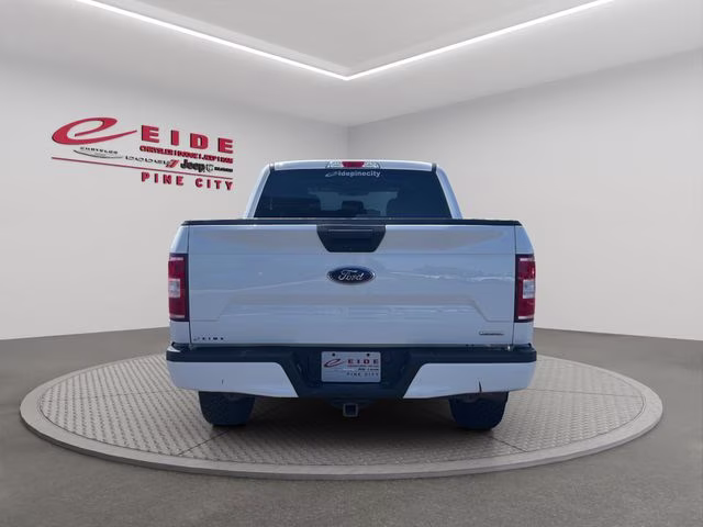 2020 Oxford White Ford F-150 XL 4X4 Truck