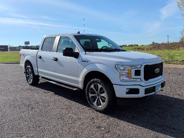 2020 Oxford White Ford F-150 XL 4X4 Truck