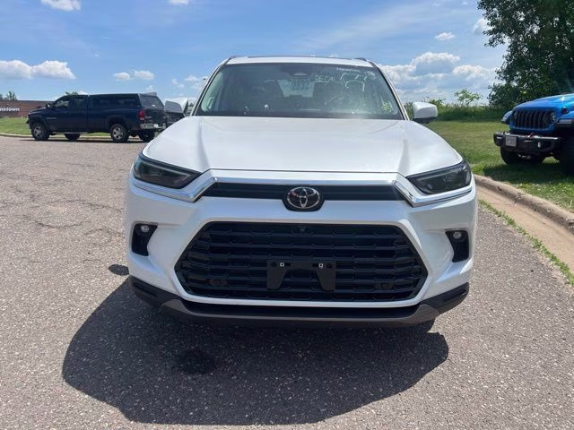2024 Wind Chill Pearl Toyota Grand Highlander Limited AWD SUV