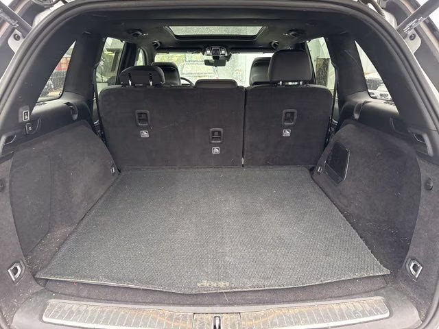 2022 Silver Zynith Jeep Grand Cherokee Summit Reserve 4xe 4X4 SUV