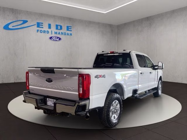 2023 Oxford White Ford Super Duty F-250 SRW XLT 4X4 Truck