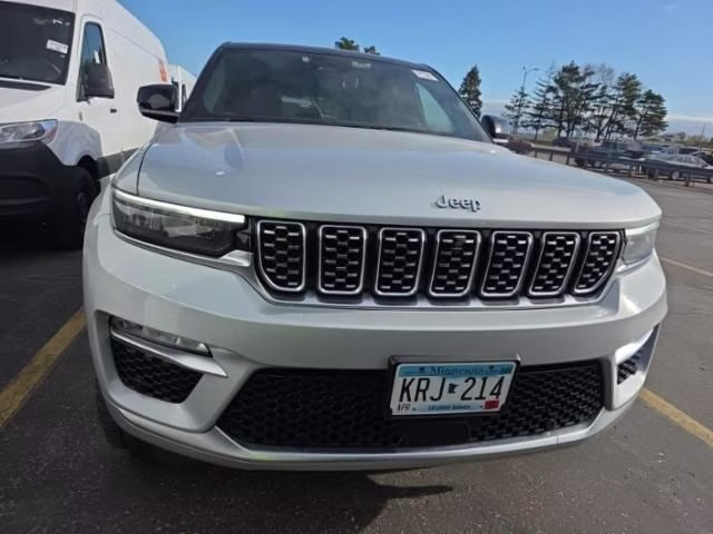2022 Silver Zynith Jeep Grand Cherokee Summit Reserve 4xe 4X4 SUV
