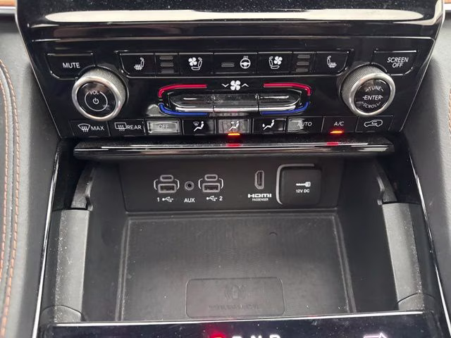 2022 Silver Zynith Jeep Grand Cherokee Summit Reserve 4xe 4X4 SUV