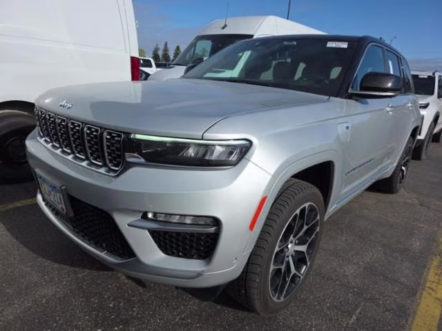2022 Silver Zynith Jeep Grand Cherokee Summit Reserve 4xe 4X4 SUV
