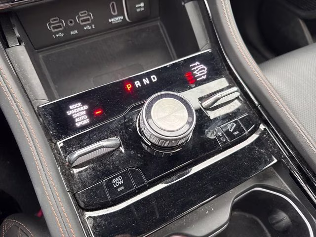 2022 Silver Zynith Jeep Grand Cherokee Summit Reserve 4xe 4X4 SUV