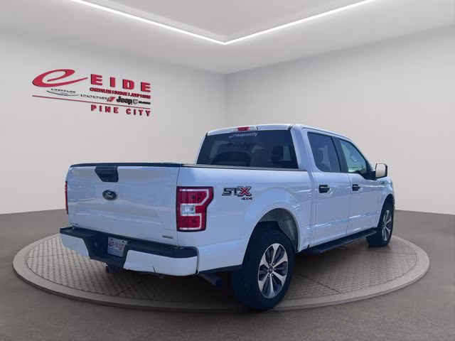 2020 Oxford White Ford F-150 XL 4X4 Truck