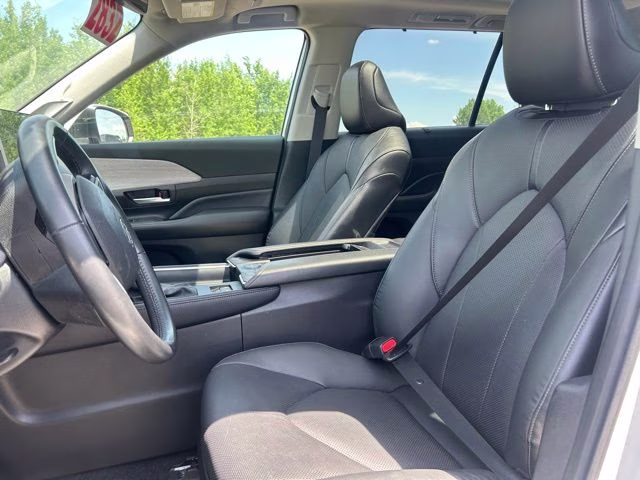 2024 Wind Chill Pearl Toyota Grand Highlander Limited AWD SUV