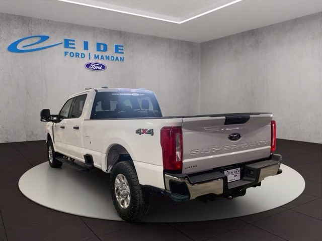 2023 Oxford White Ford Super Duty F-250 SRW XLT 4X4 Truck