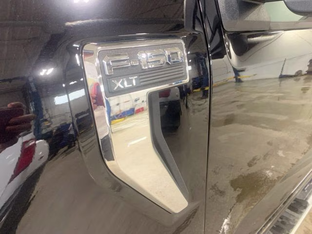 2024 Agate Black Metallic Ford F-150 XLT 4X4 Truck