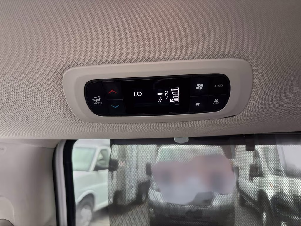 2023 Bright White Clearcoat Chrysler Pacifica Touring L FWD Van