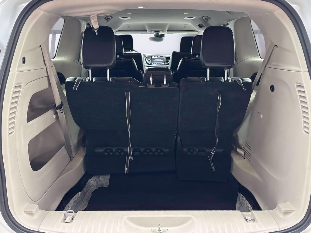 2023 Bright White Clearcoat Chrysler Pacifica Touring L FWD Van