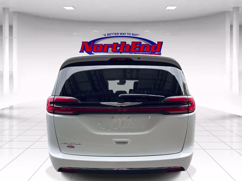 2023 Bright White Clearcoat Chrysler Pacifica Touring L FWD Van