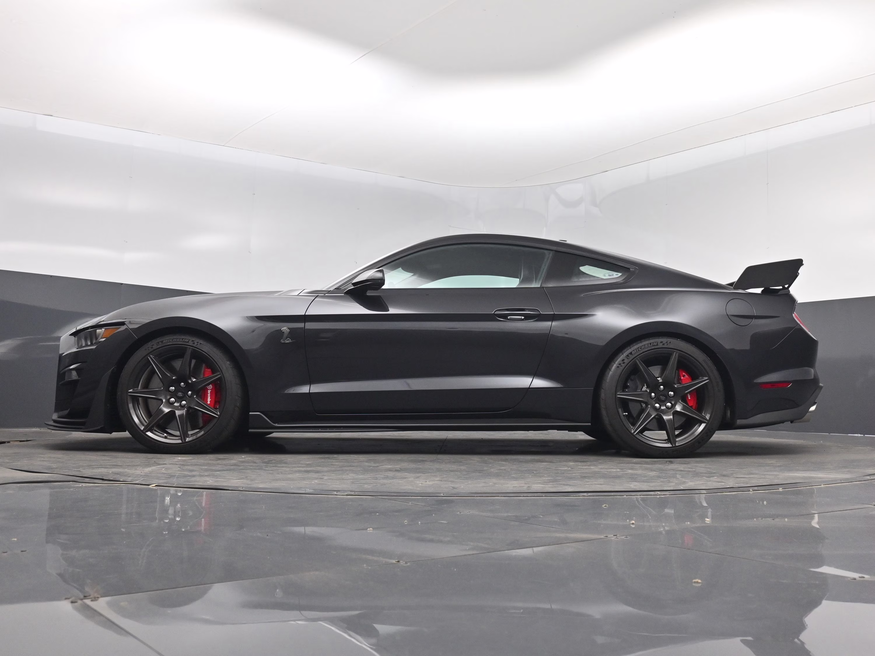 2022 Gray Metallic Ford Mustang Shelby GT500 RWD Coupe