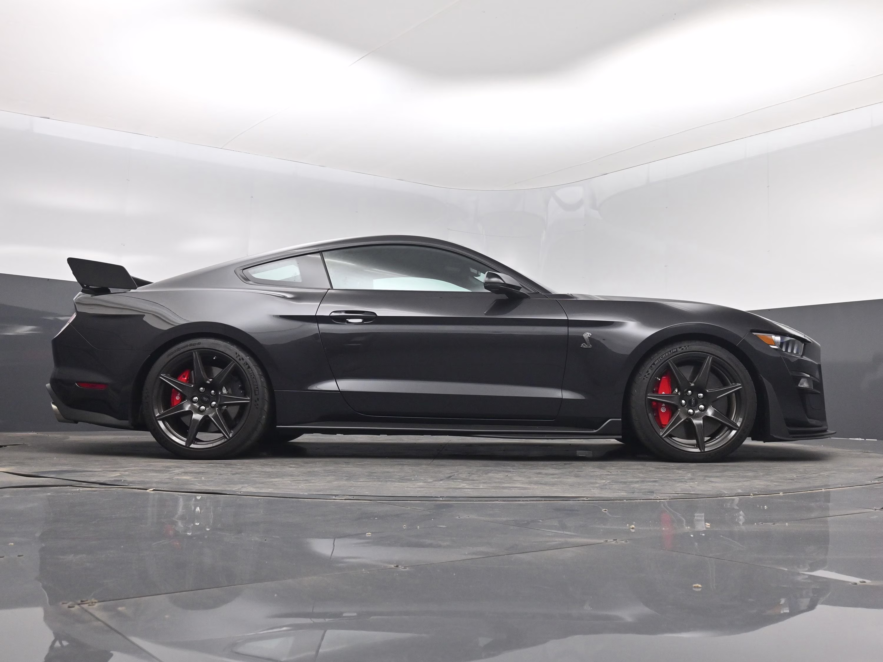 2022 Gray Metallic Ford Mustang Shelby GT500 RWD Coupe