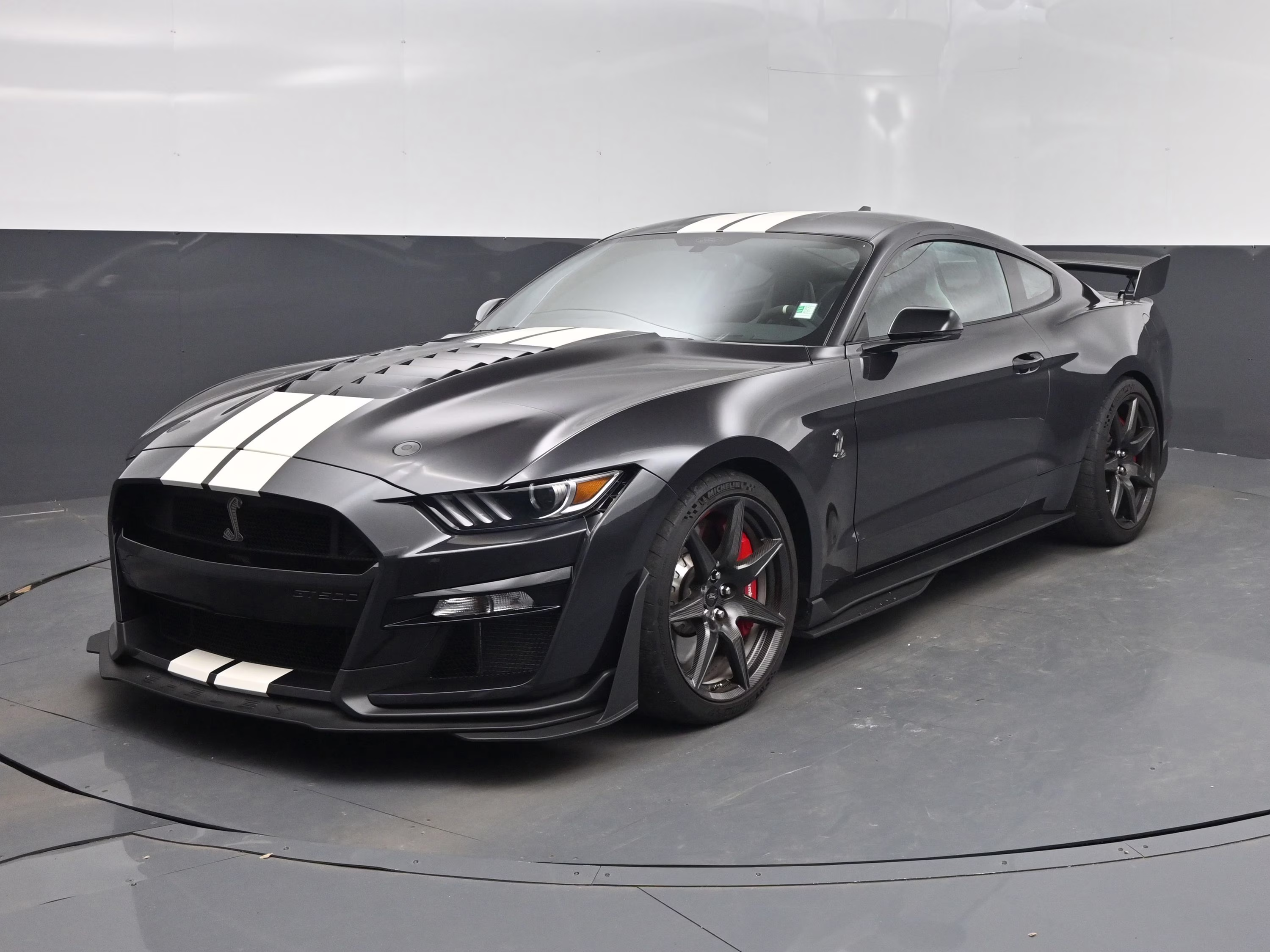 2022 Gray Metallic Ford Mustang Shelby GT500 RWD Coupe