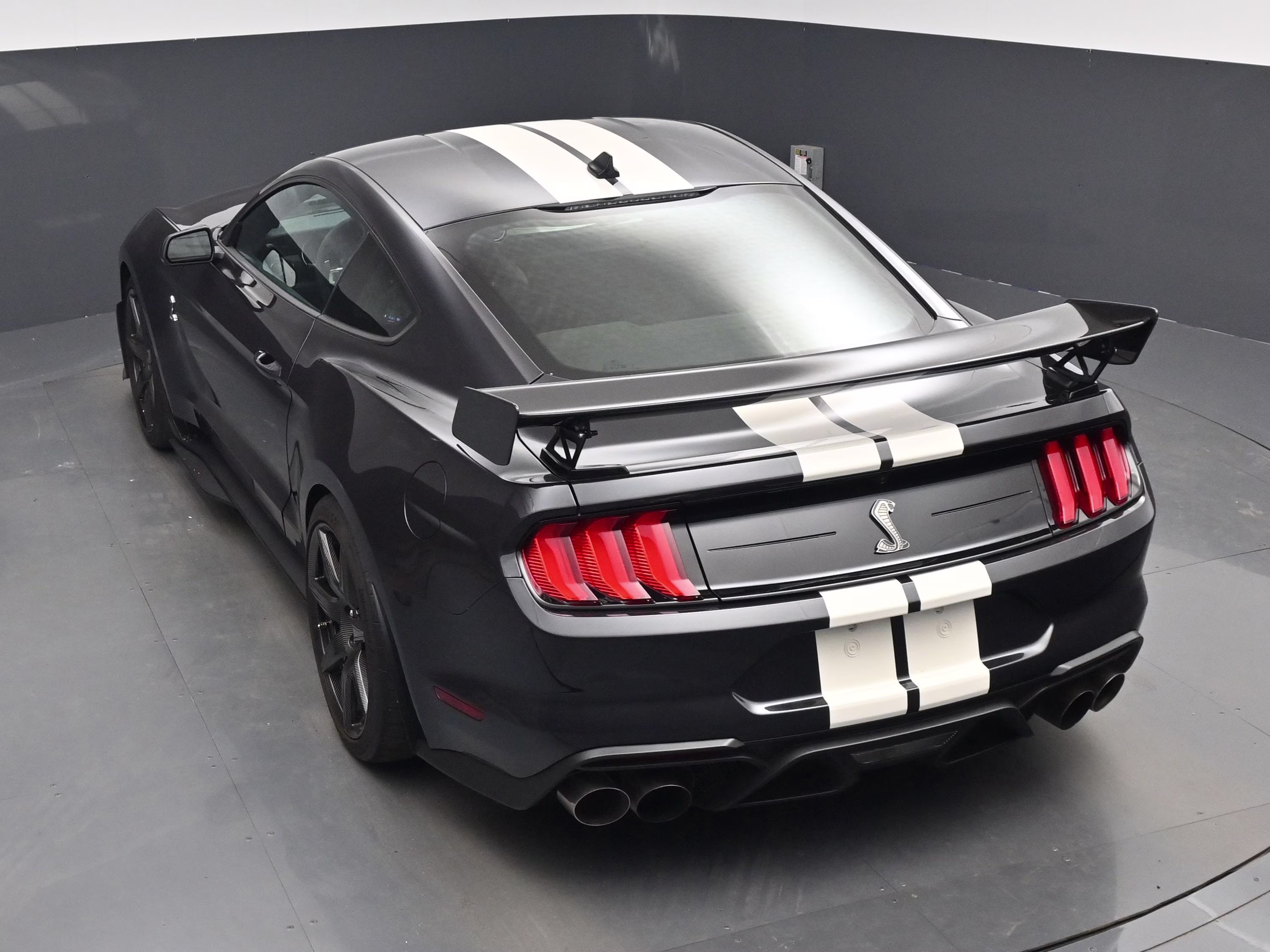 2022 Gray Metallic Ford Mustang Shelby GT500 RWD Coupe