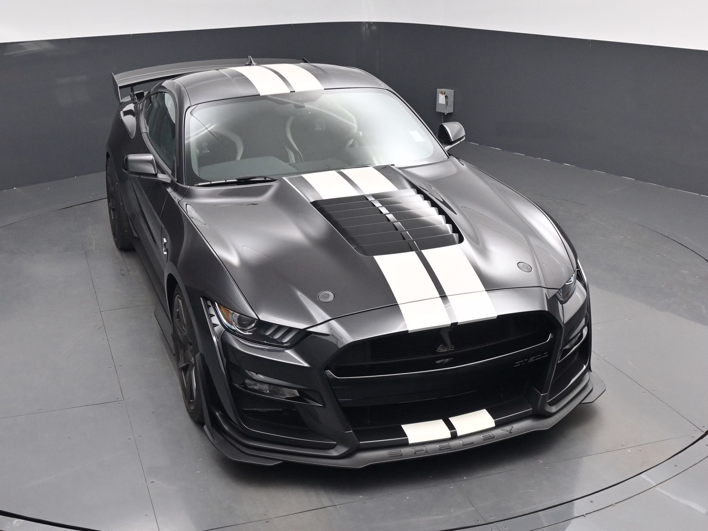 2022 Gray Metallic Ford Mustang Shelby GT500 RWD Coupe
