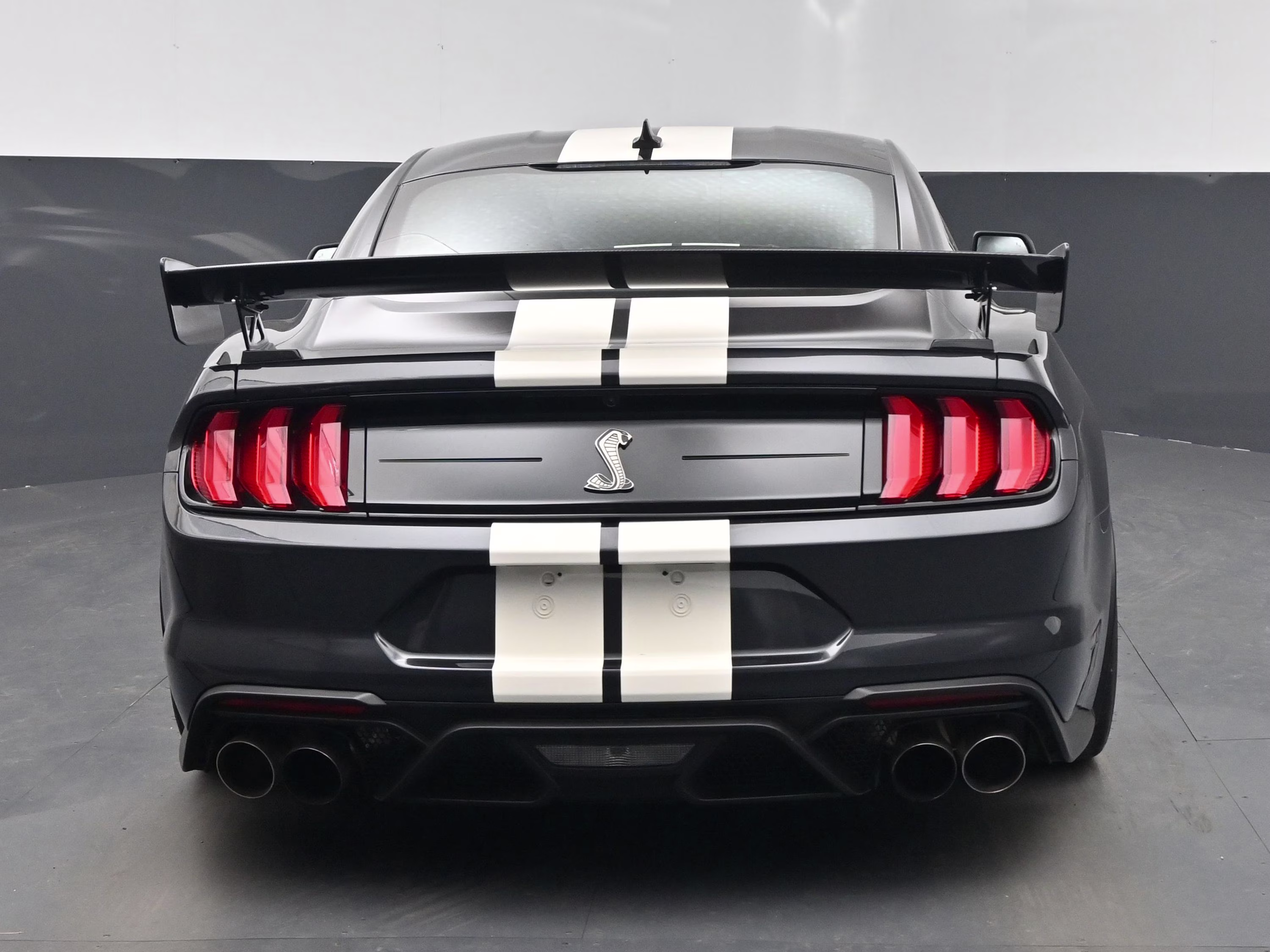 2022 Gray Metallic Ford Mustang Shelby GT500 RWD Coupe