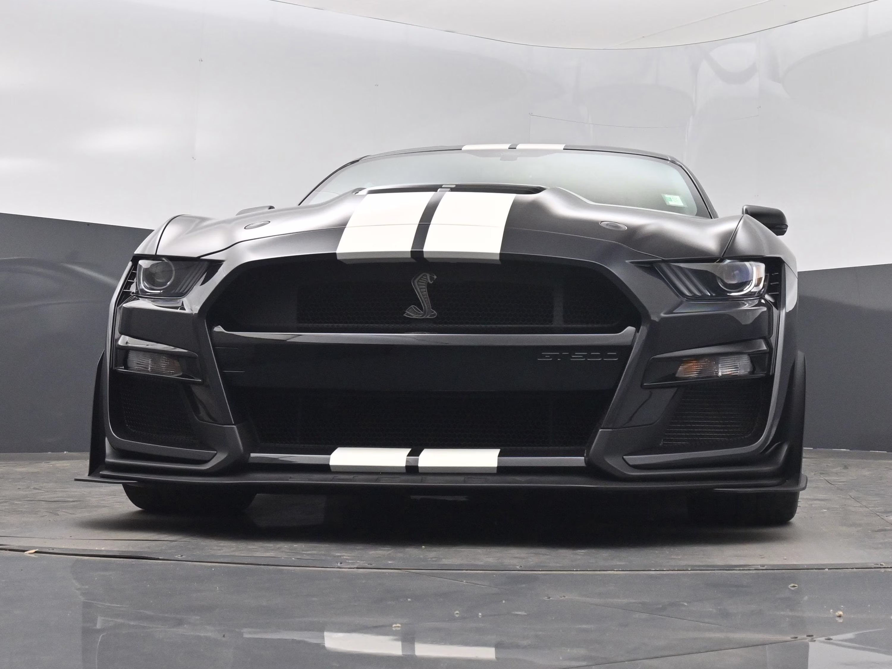 2022 Gray Metallic Ford Mustang Shelby GT500 RWD Coupe