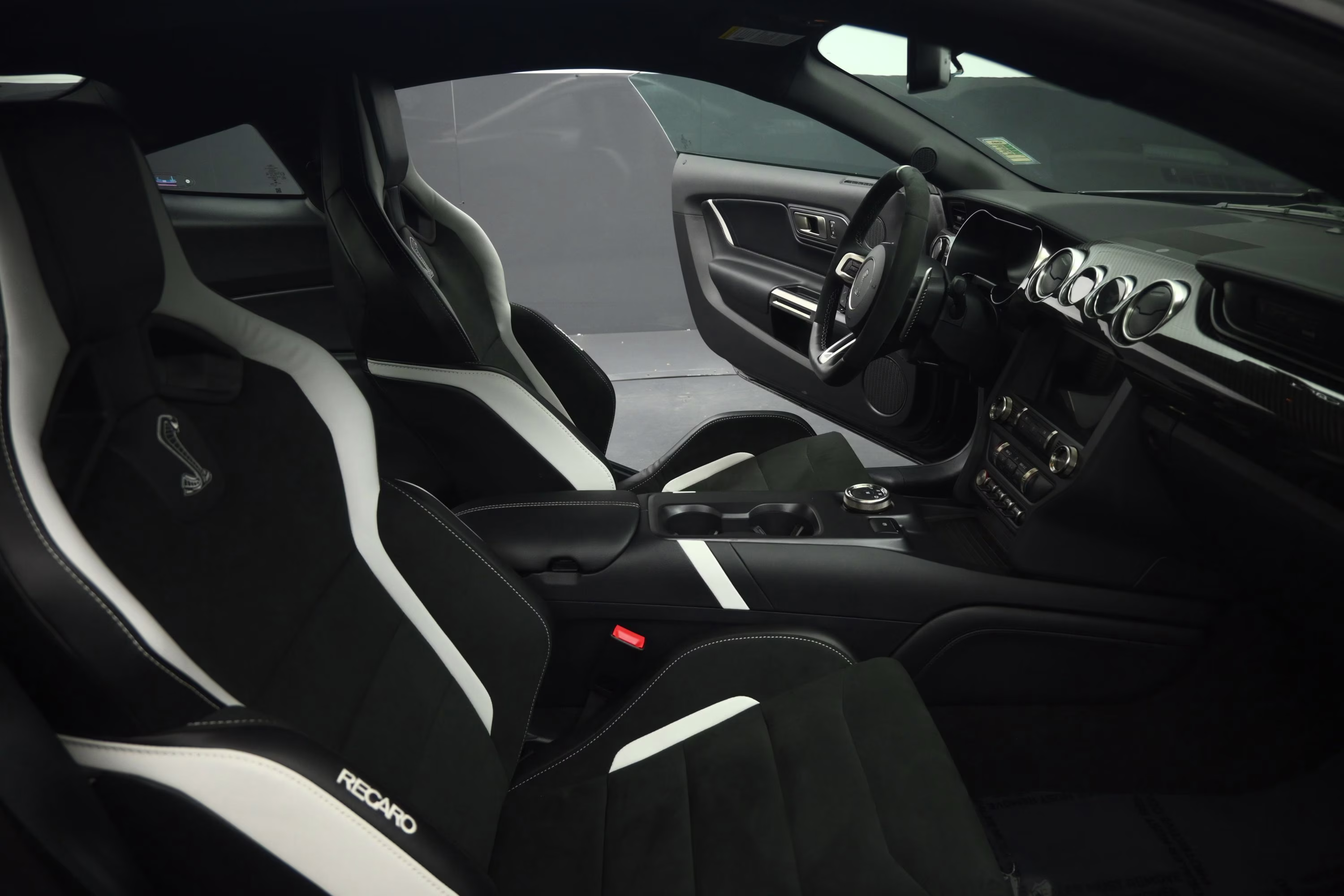 2022 Gray Metallic Ford Mustang Shelby GT500 RWD Coupe