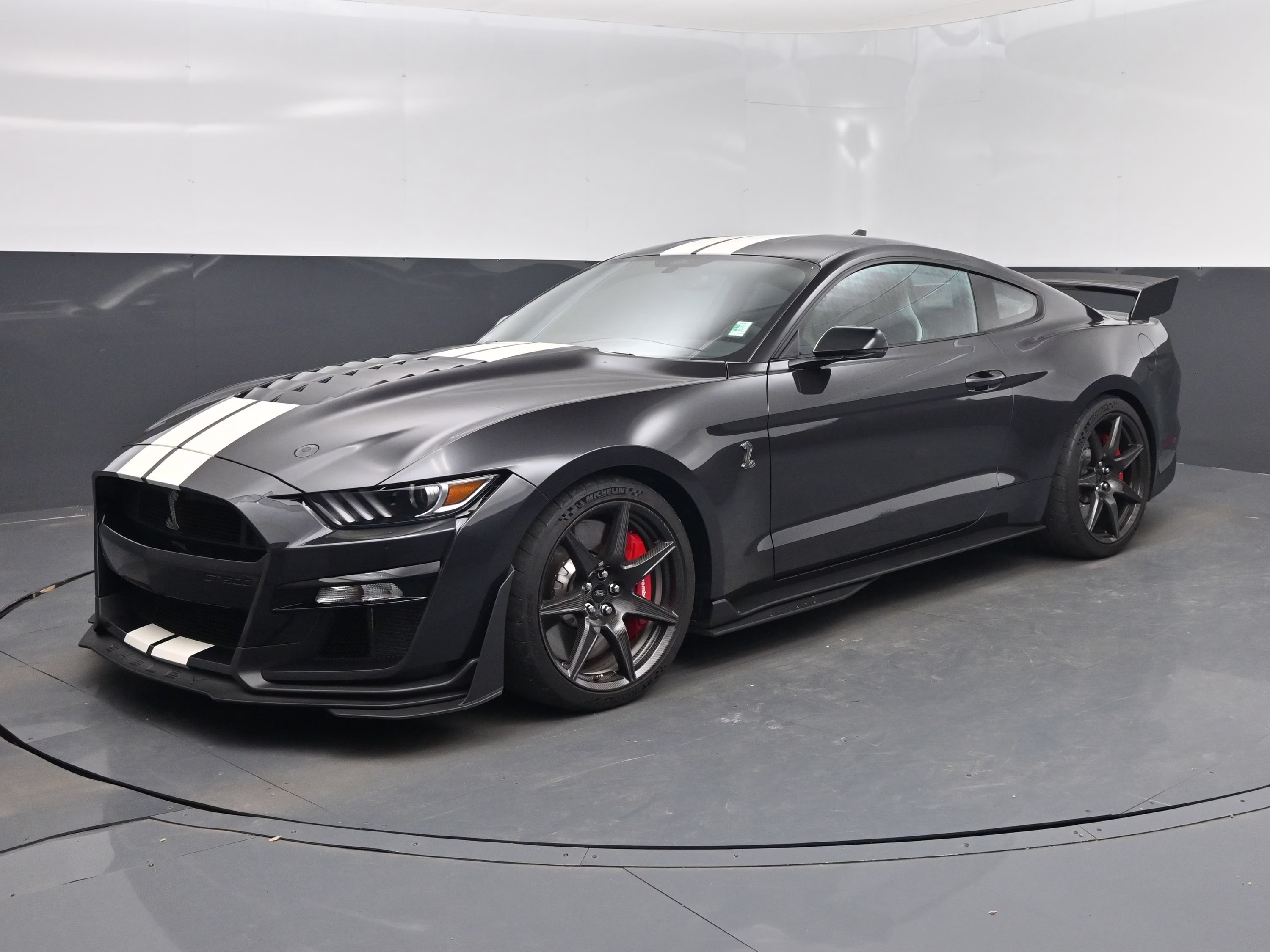 2022 Gray Metallic Ford Mustang Shelby GT500 RWD Coupe