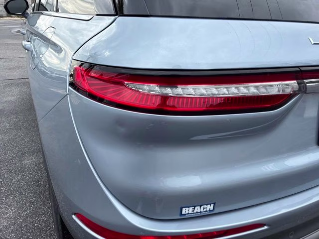 2022 Blue Metallic Lincoln Corsair Standard FWD SUV