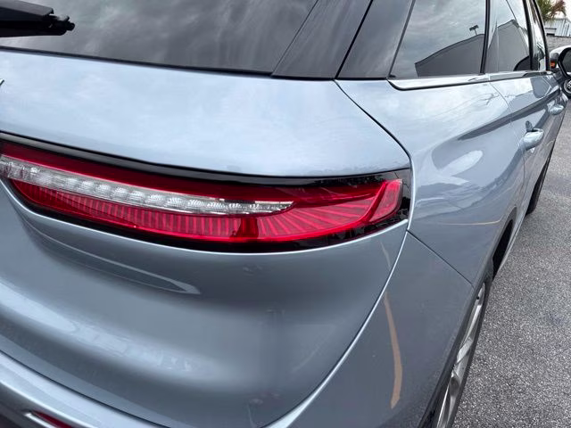 2022 Blue Metallic Lincoln Corsair Standard FWD SUV