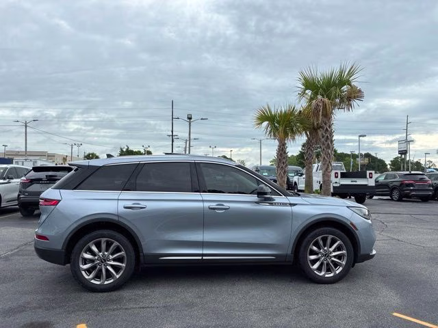 2022 Blue Metallic Lincoln Corsair Standard FWD SUV