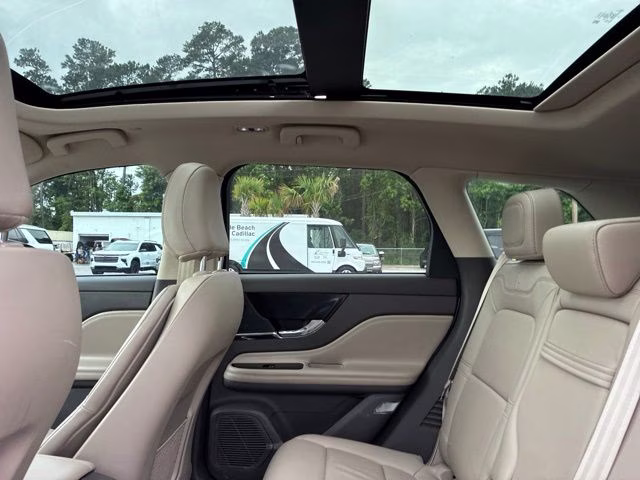 2022 Blue Metallic Lincoln Corsair Standard FWD SUV