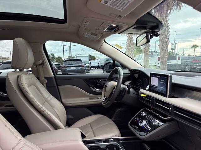 2022 Blue Metallic Lincoln Corsair Standard FWD SUV