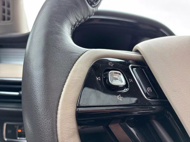 2022 Blue Metallic Lincoln Corsair Standard FWD SUV