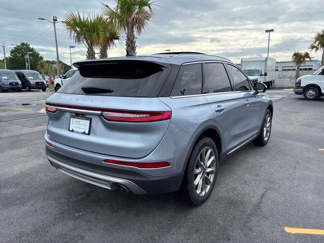 2022 Blue Metallic Lincoln Corsair Standard FWD SUV