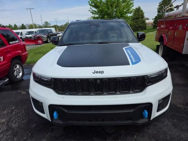 2022 Bright White Clearcoat Jeep Grand Cherokee Trailhawk 4xe 4X4 SUV