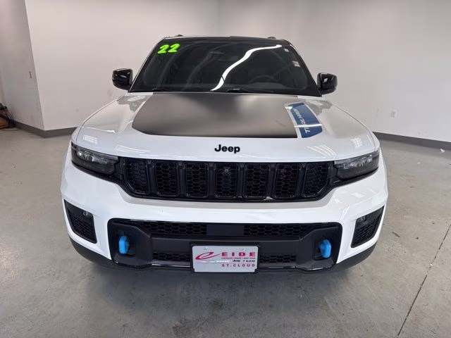 2022 Bright White Clearcoat Jeep Grand Cherokee Trailhawk 4xe 4X4 SUV