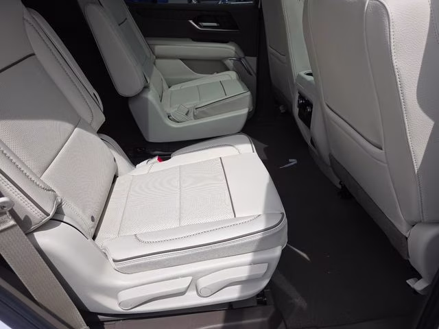 2026 Summit White GMC Yukon Denali 4X4 SUV