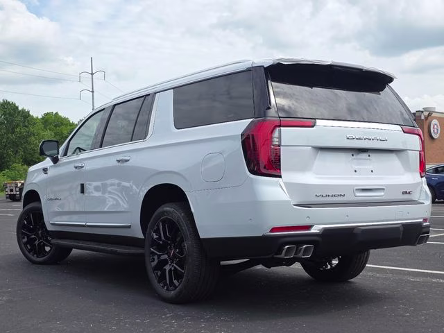 2026 Glacier White Tricoat GMC Yukon XL Denali 4X4 SUV