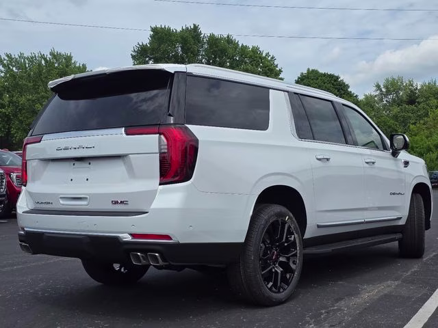 2026 Glacier White Tricoat GMC Yukon XL Denali 4X4 SUV
