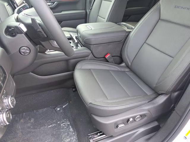 2026 Glacier White Tricoat GMC Yukon XL Denali 4X4 SUV
