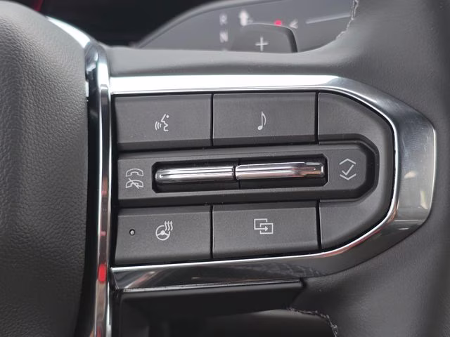 2026 Glacier White Tricoat GMC Yukon XL Denali 4X4 SUV