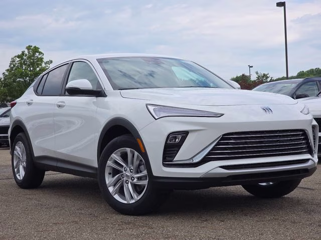 2026 Summit White Buick Envista Preferred FWD SUV