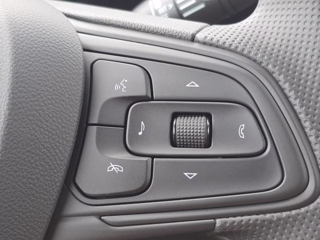 2026 Summit White Buick Envista Preferred FWD SUV