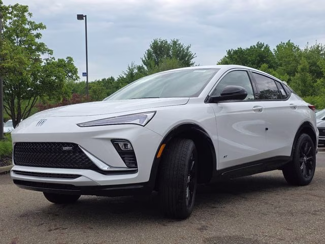 2026 Summit White Buick Envista Sport Touring FWD SUV