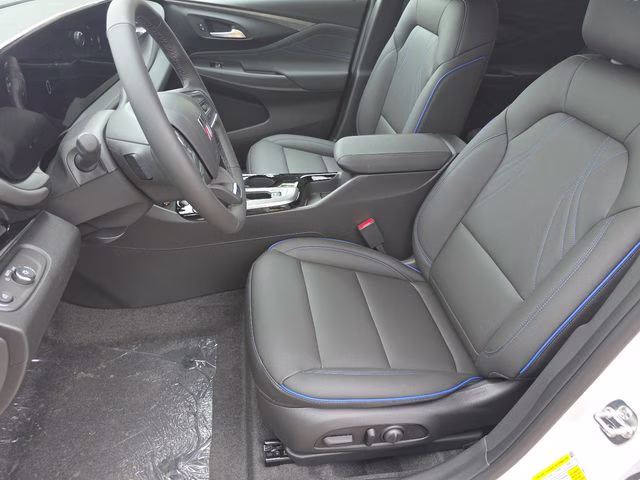 2026 Summit White Buick Envista Sport Touring FWD SUV